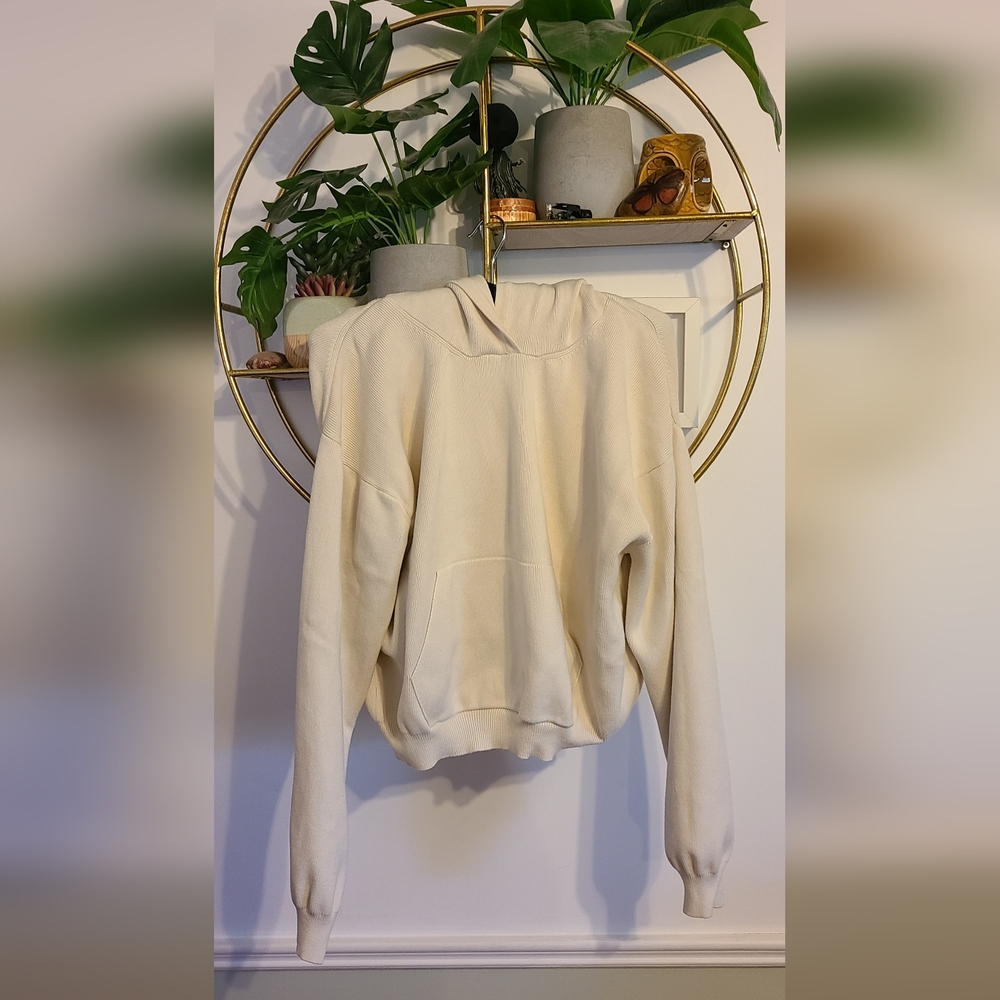 Dynamite Cropped Knit Hoodie
